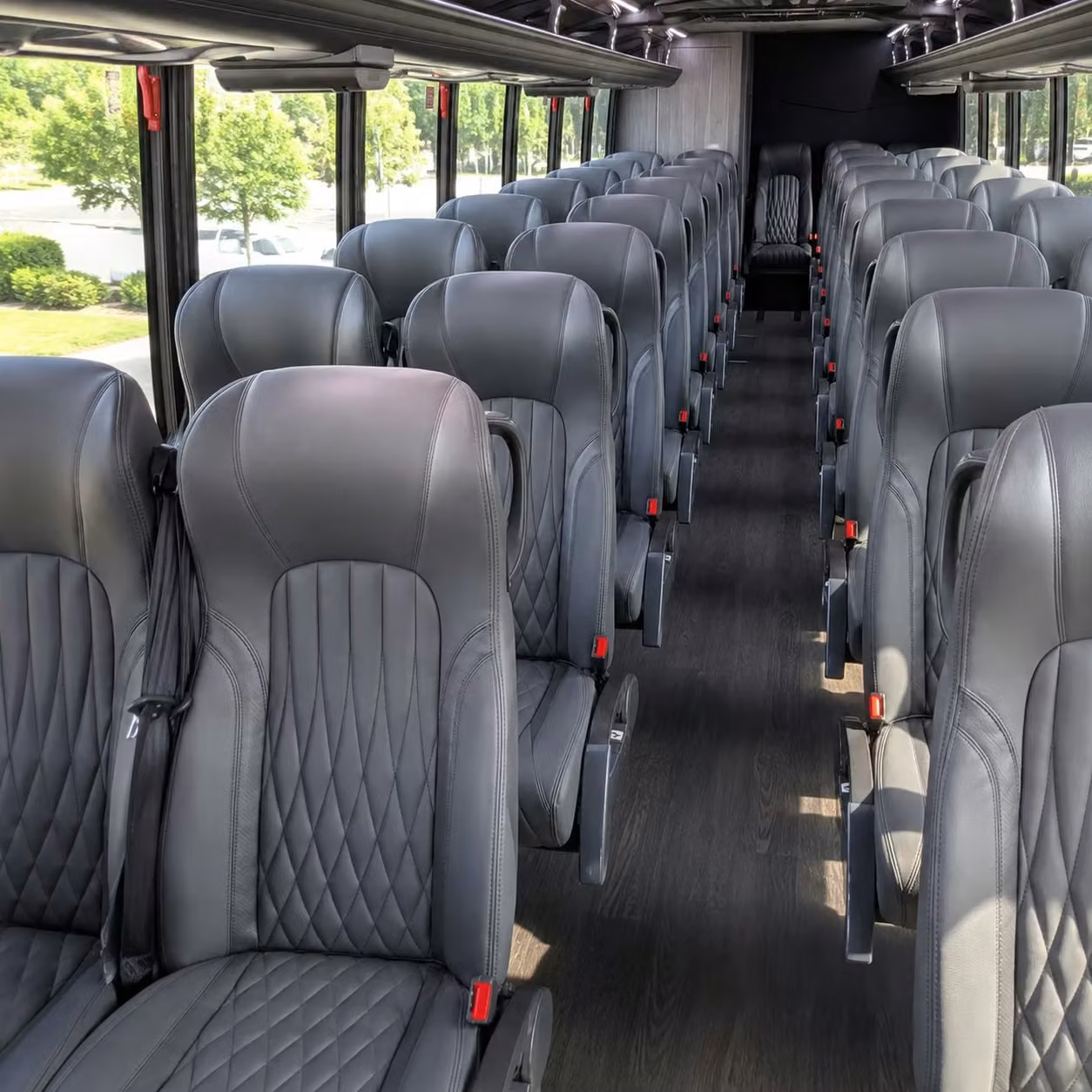 woodbridge 30 passenger minibus rental