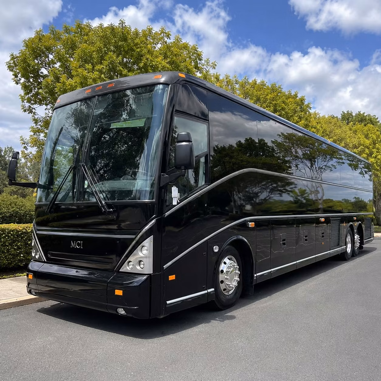 woodbridgecharterbus com is the go to for prudential center concert transportation from woodbridge