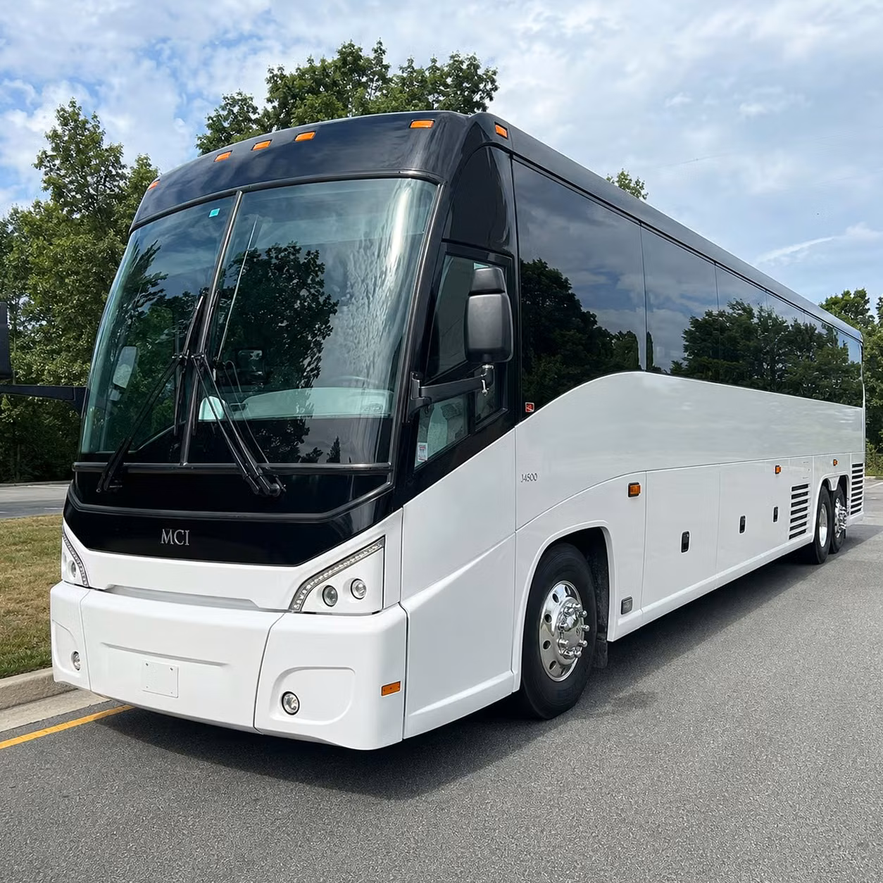 you can find and book long distance transportation in woodbridge and any nearby city